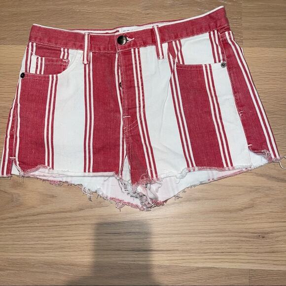 Frame Denim Le Cutoff LE FIERY STRIPE SHORTS IN RED 25 - Picture 6 of 10